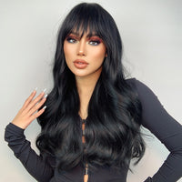 小さな LANA ナチュラルブラックロング波状合成かつら前髪女性のためのボディウェーブダークブラウンかつらコスプレ日常髪耐熱