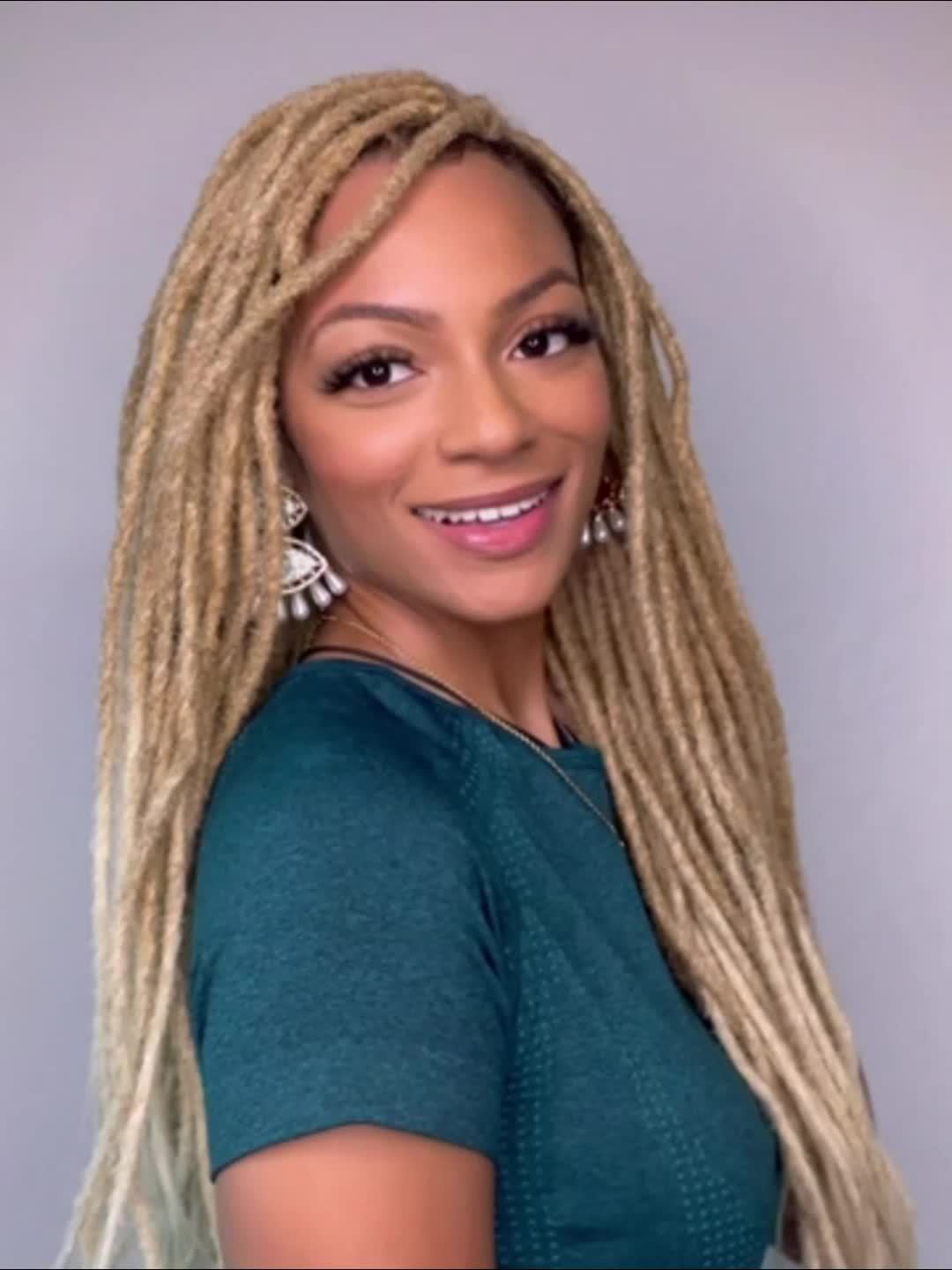 10-Strands Ombre Synthetic Dreadlock Braids – Pre-Looped Crochet Hair Extensions (Black-Grey-Purple / Multi-Color) – Lightweight Protective Locs