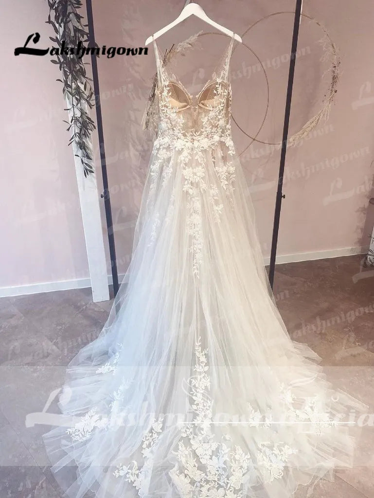 Lakshmigown Unlined Bodice FLowy A Line Tulle Wedding Dress With V Neck Bridal Gown Beach Bridal Gown trouwjurk Robe de mariee