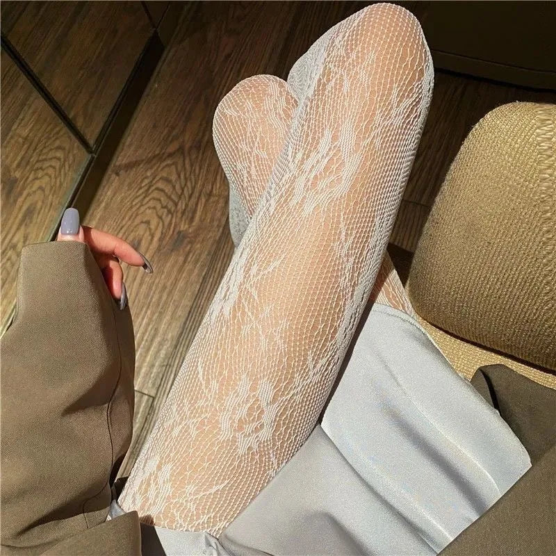 Japanese Lolita Retro Floral Rattan White Hosiery Hot Tights Classic Lolita Hollowed Out Lace Mesh Stockings Bottomed Pantyhose