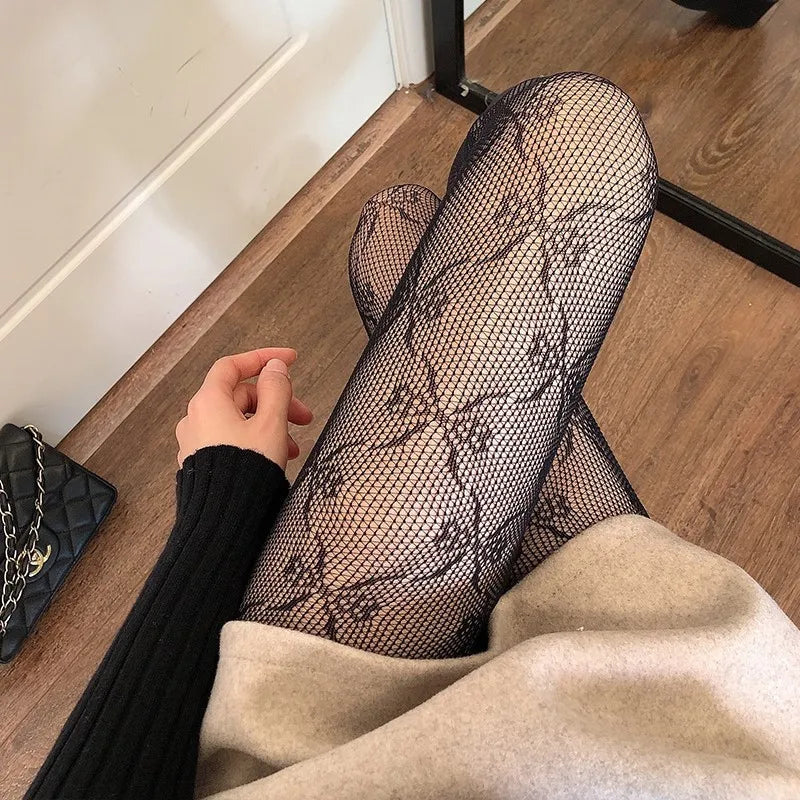 Japanese Lolita Retro Floral Rattan White Hosiery Hot Tights Classic Lolita Hollowed Out Lace Mesh Stockings Bottomed Pantyhose