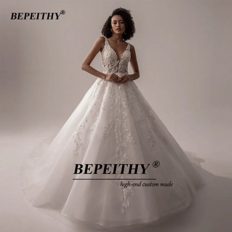 BEPEITHY Vestido De Noiva V ネックノースリーブのウェディングドレス 2022 女性のための A ラインアイボリーレースロマンチックな花嫁自由奔放に生きるブライダルドレス