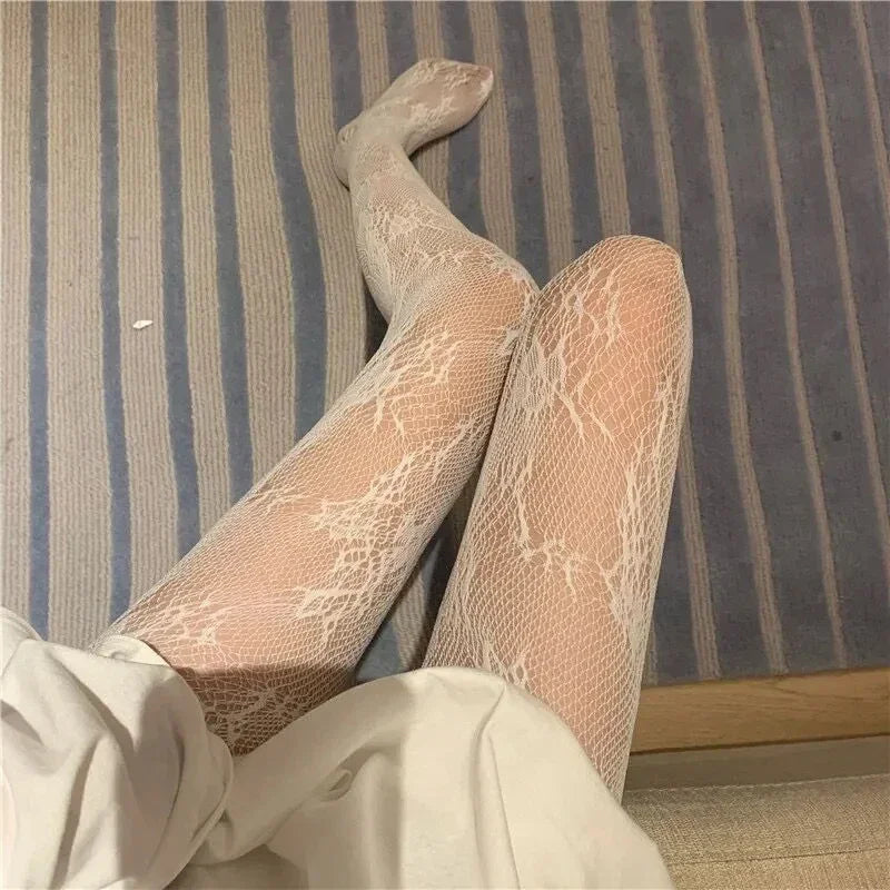 Japanese Lolita Retro Floral Rattan White Hosiery Hot Tights Classic Lolita Hollowed Out Lace Mesh Stockings Bottomed Pantyhose