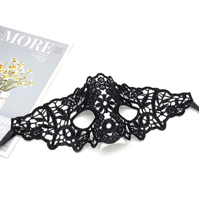 Women Hollow Lace Masquerade Face Mask Sexy Cosplay Prom Party Props Costume Halloween Masquerade Mask Nightclub Queen Eye Mask